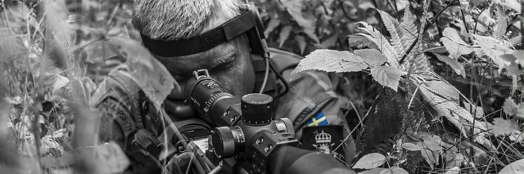 Banner-sniper-with-swedish-flag.jpg
